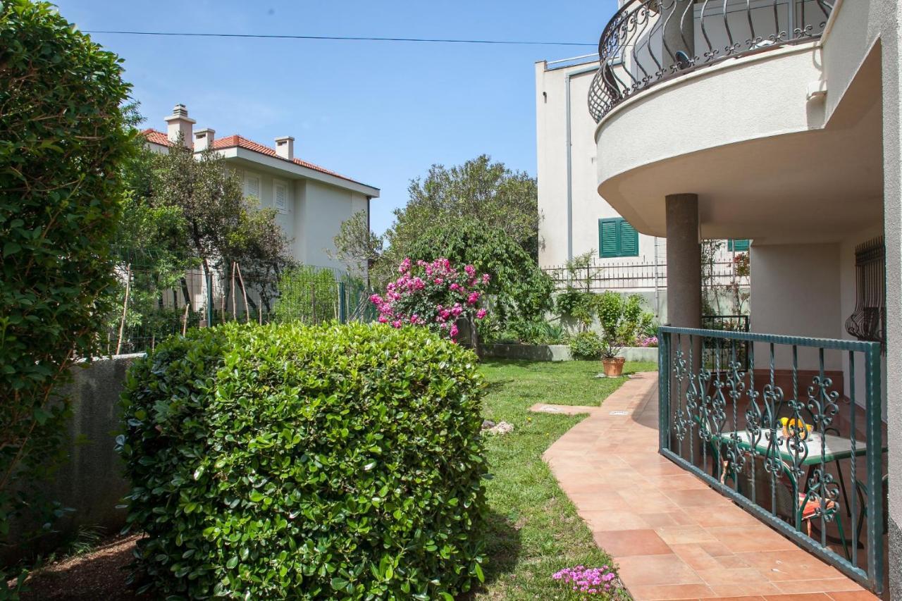 Apartments Cvjetni Dvori Makarska Eksteriør billede