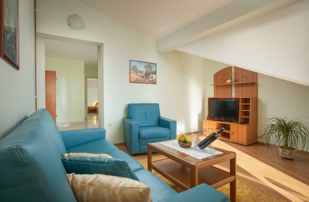 Apartments Cvjetni Dvori Makarska Eksteriør billede