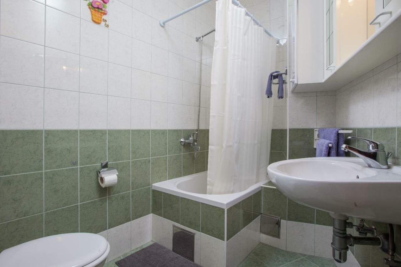 Apartments Cvjetni Dvori Makarska Eksteriør billede