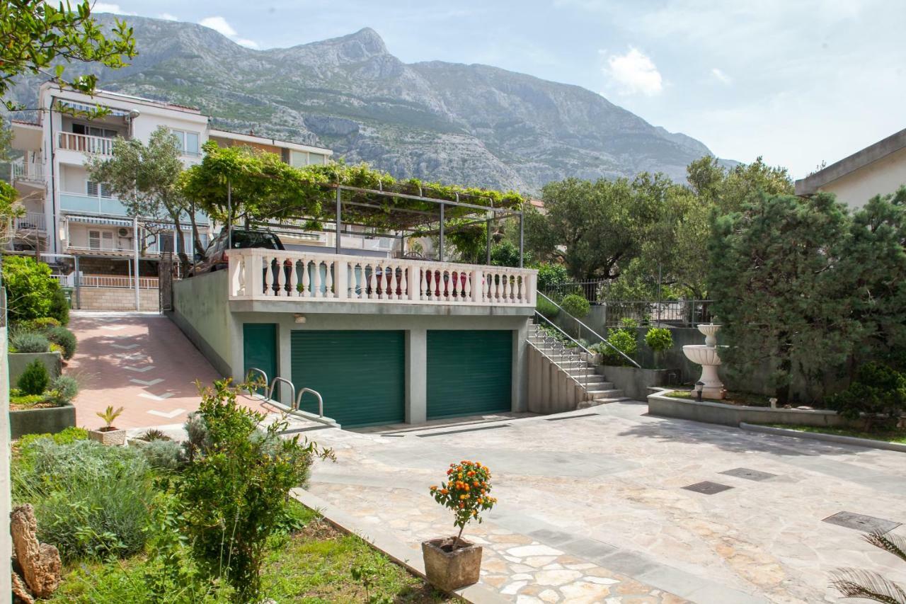 Apartments Cvjetni Dvori Makarska Eksteriør billede